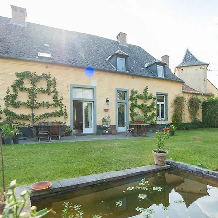 Hotel Cense De La Tour 3*