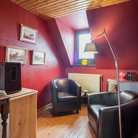 Hotell Cense De La Tour